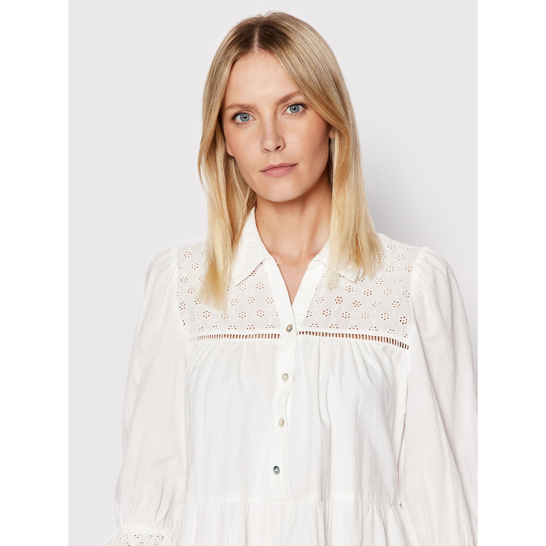 Vero Moda Košilové šaty Amina 10263672 Bílá Relaxed Fit - Pepit.cz