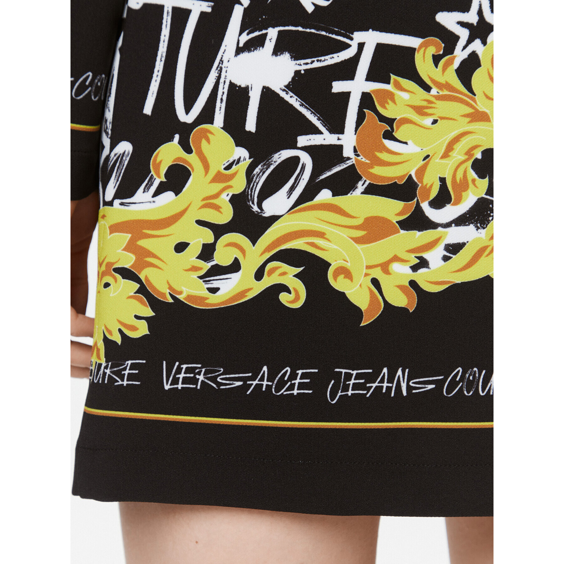 Versace Jeans Couture Každodenní šaty 75HAO921 Černá Regular Fit - Pepit.cz