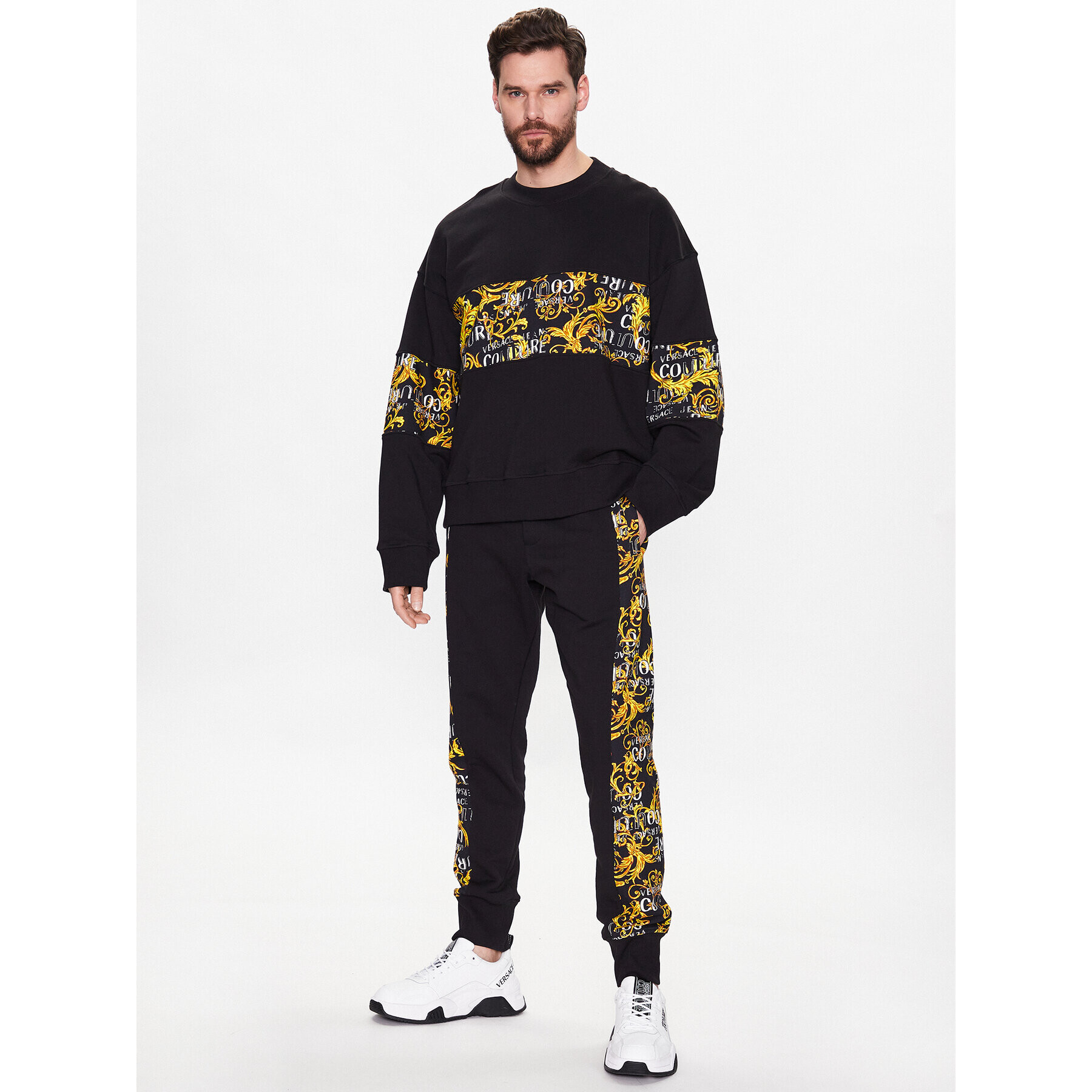 Versace Jeans Couture Teplákové kalhoty Contr Logo Baroque 74GAA3C0 Černá Regular Fit - Pepit.cz