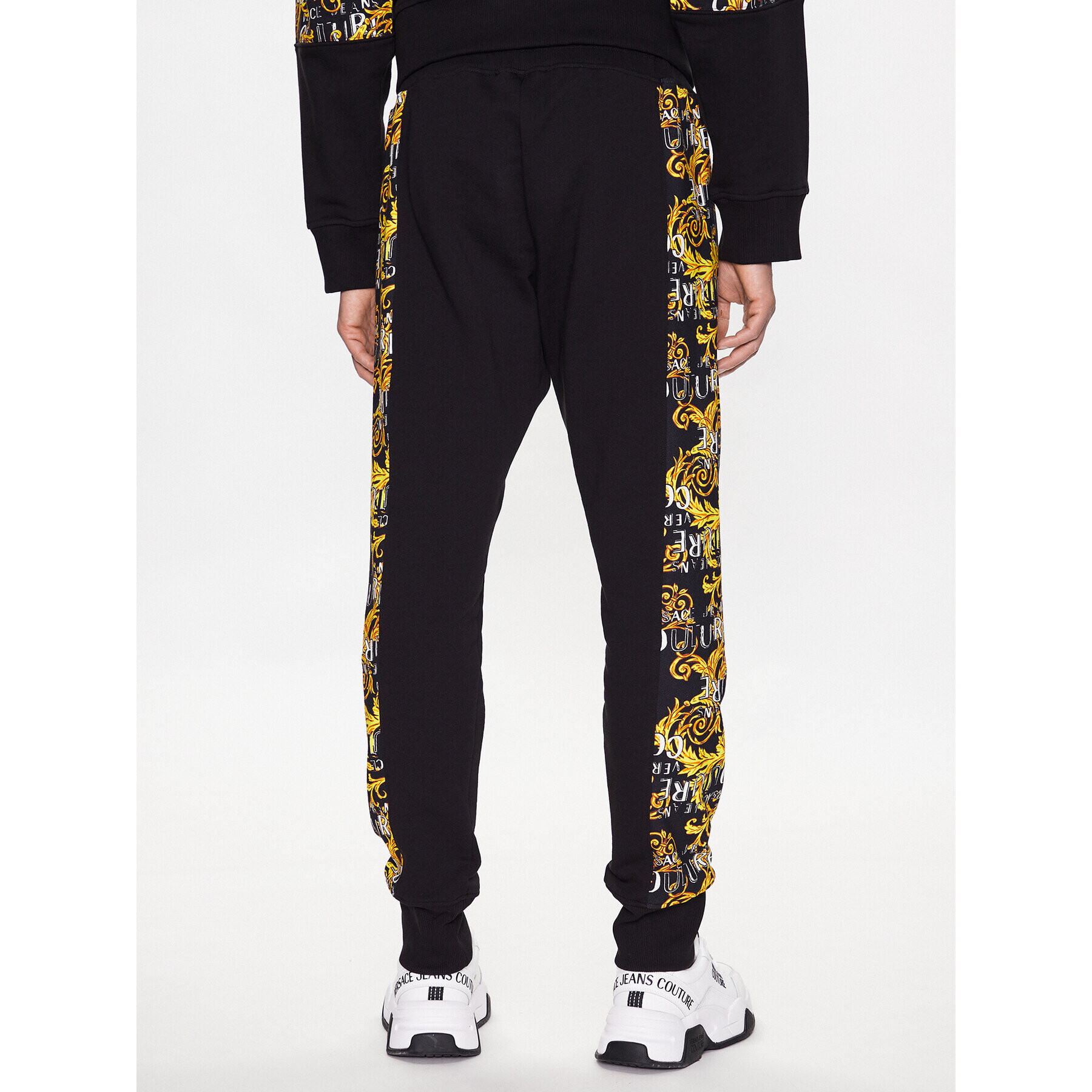 Versace Jeans Couture Teplákové kalhoty Contr Logo Baroque 74GAA3C0 Černá Regular Fit - Pepit.cz