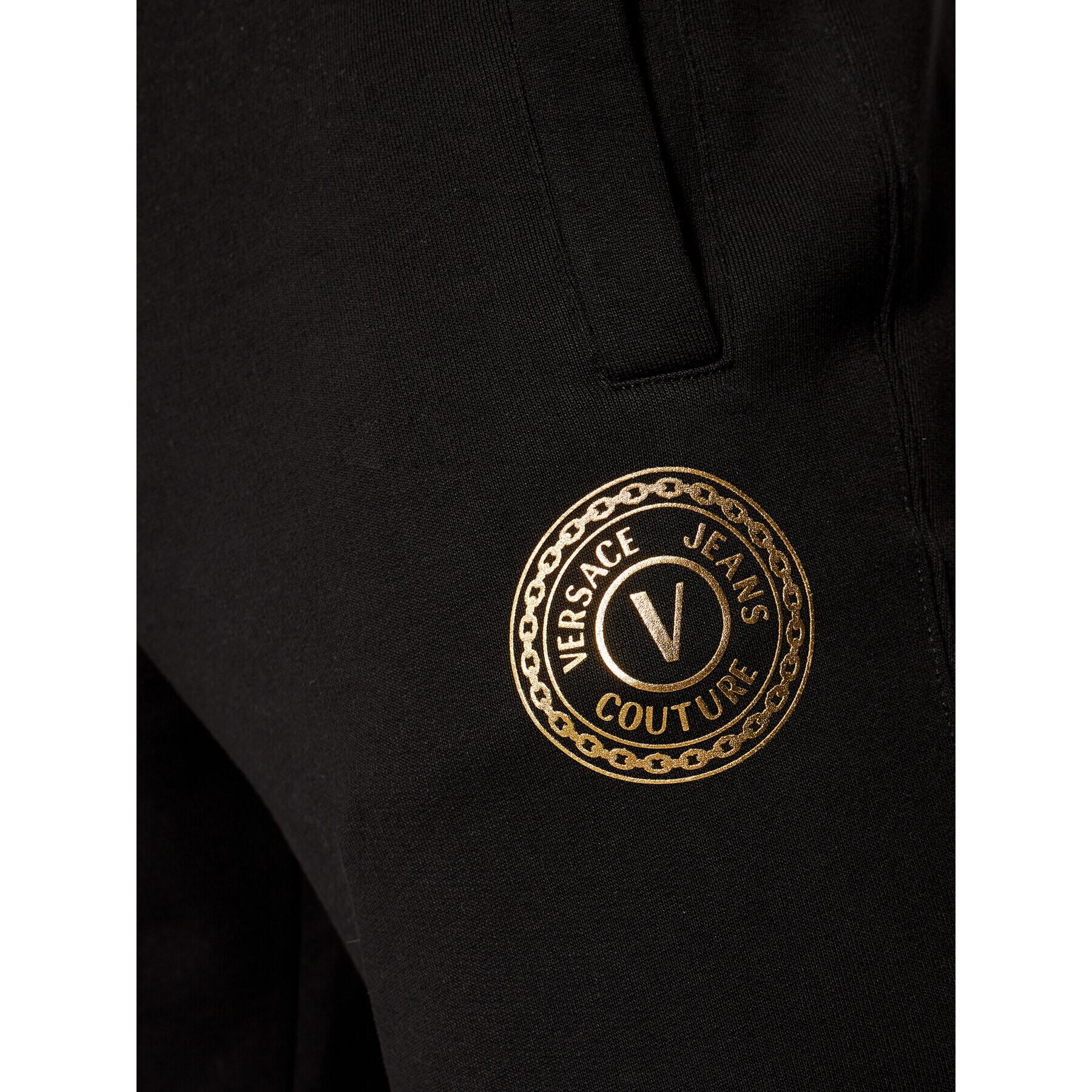 Versace Jeans Couture Teplákové kalhoty Emblem Foil 71GAAT03 Černá Regular Fit - Pepit.cz