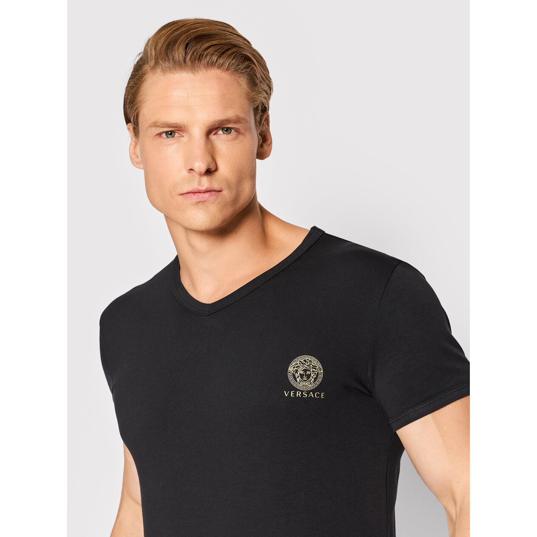 Versace T-Shirt Scollo AUU01004 Černá Regular Fit - Pepit.cz