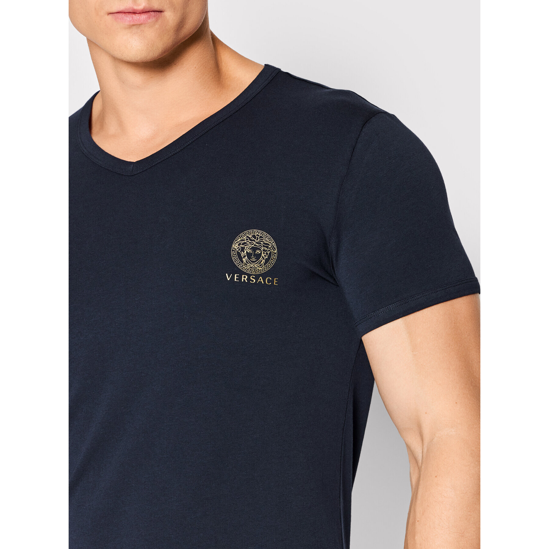 Versace T-Shirt Scollo AUU01004 Tmavomodrá Regular Fit - Pepit.cz