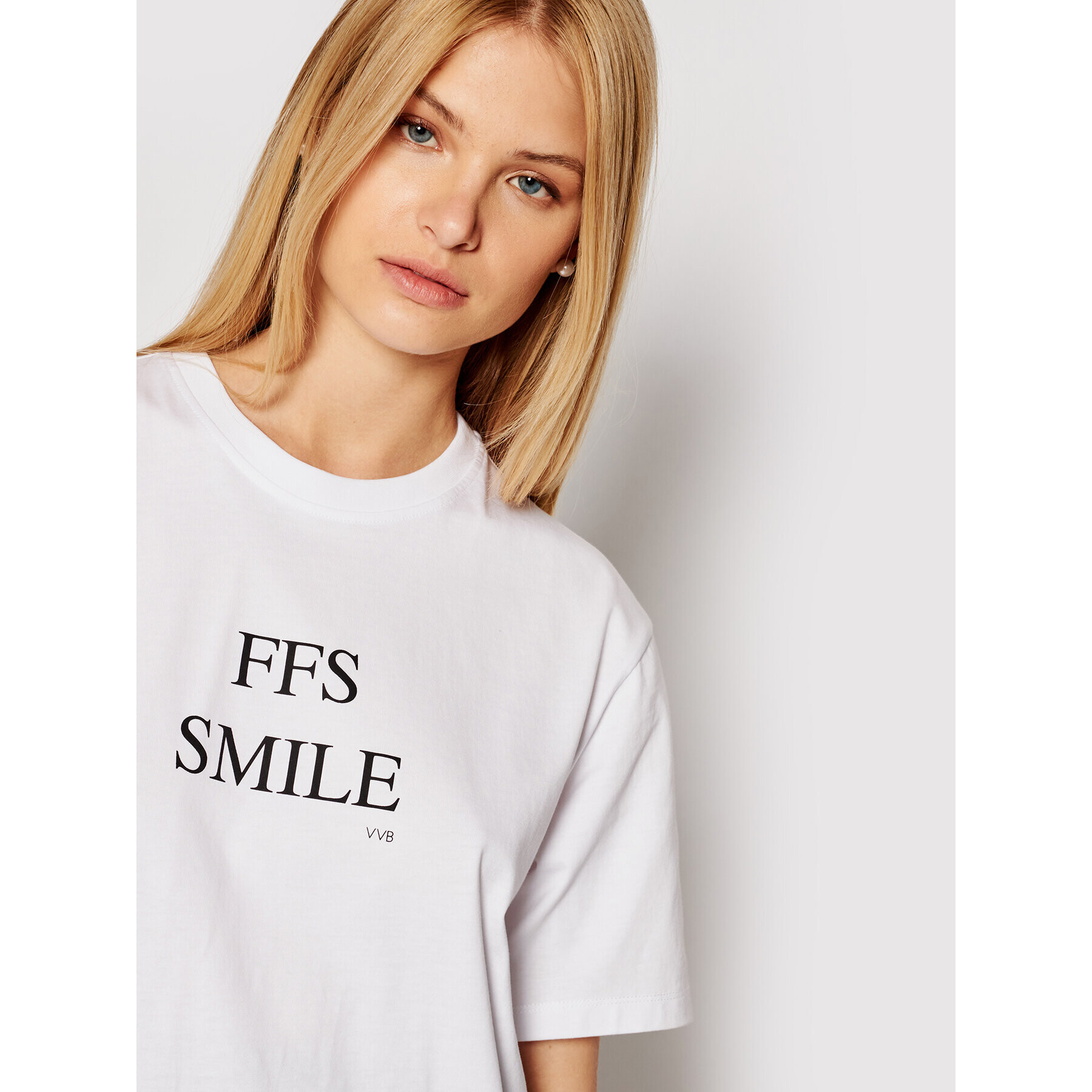 Victoria Victoria Beckham T-Shirt Ffs Smile 2221JTS002512A Bílá Regular Fit - Pepit.cz