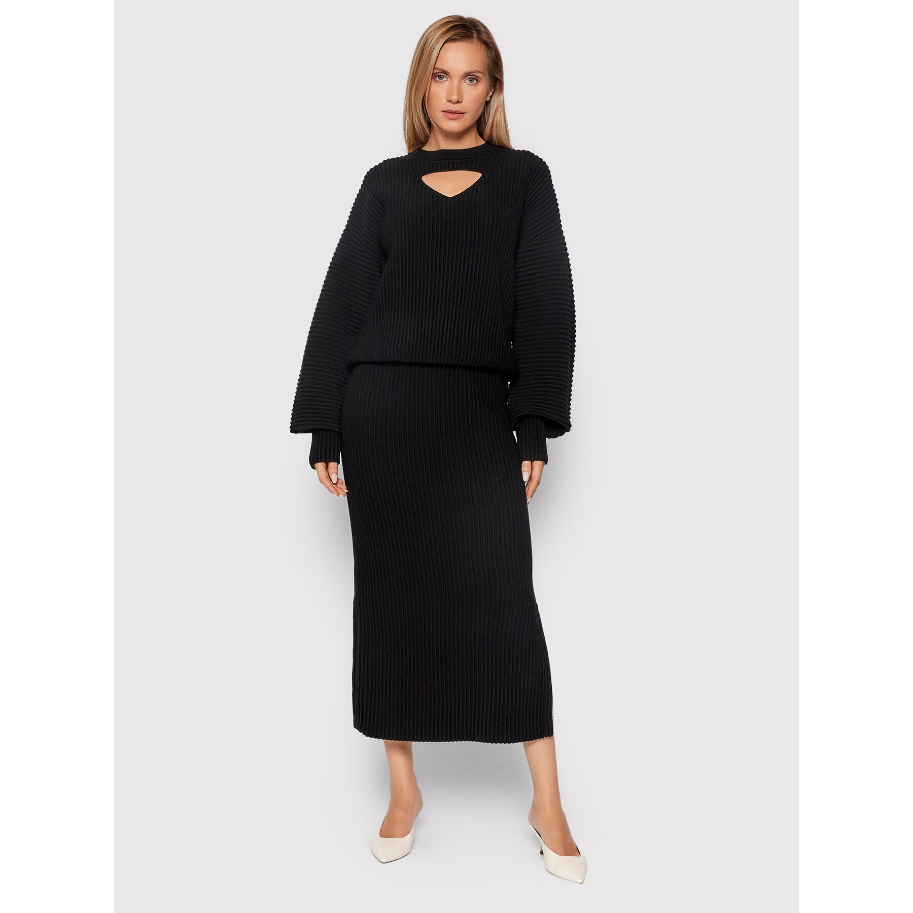 Victoria Victoria Beckham Úpletové šaty 2321KDR002998A Černá Regular Fit - Pepit.cz