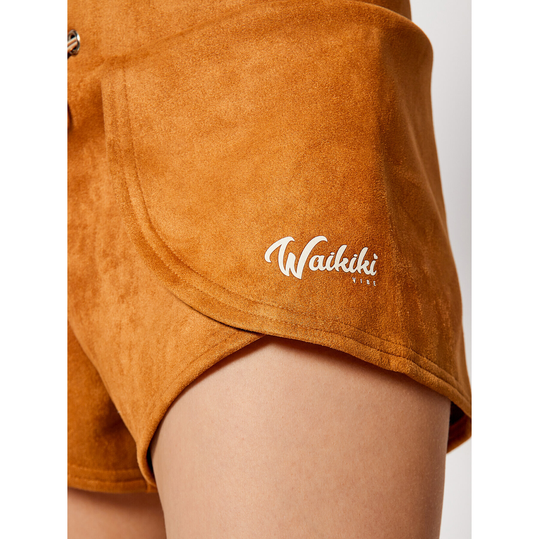 Waikiki Vibe Šortky z materiálu Wild Desert Hnědá Regular Fit - Pepit.cz