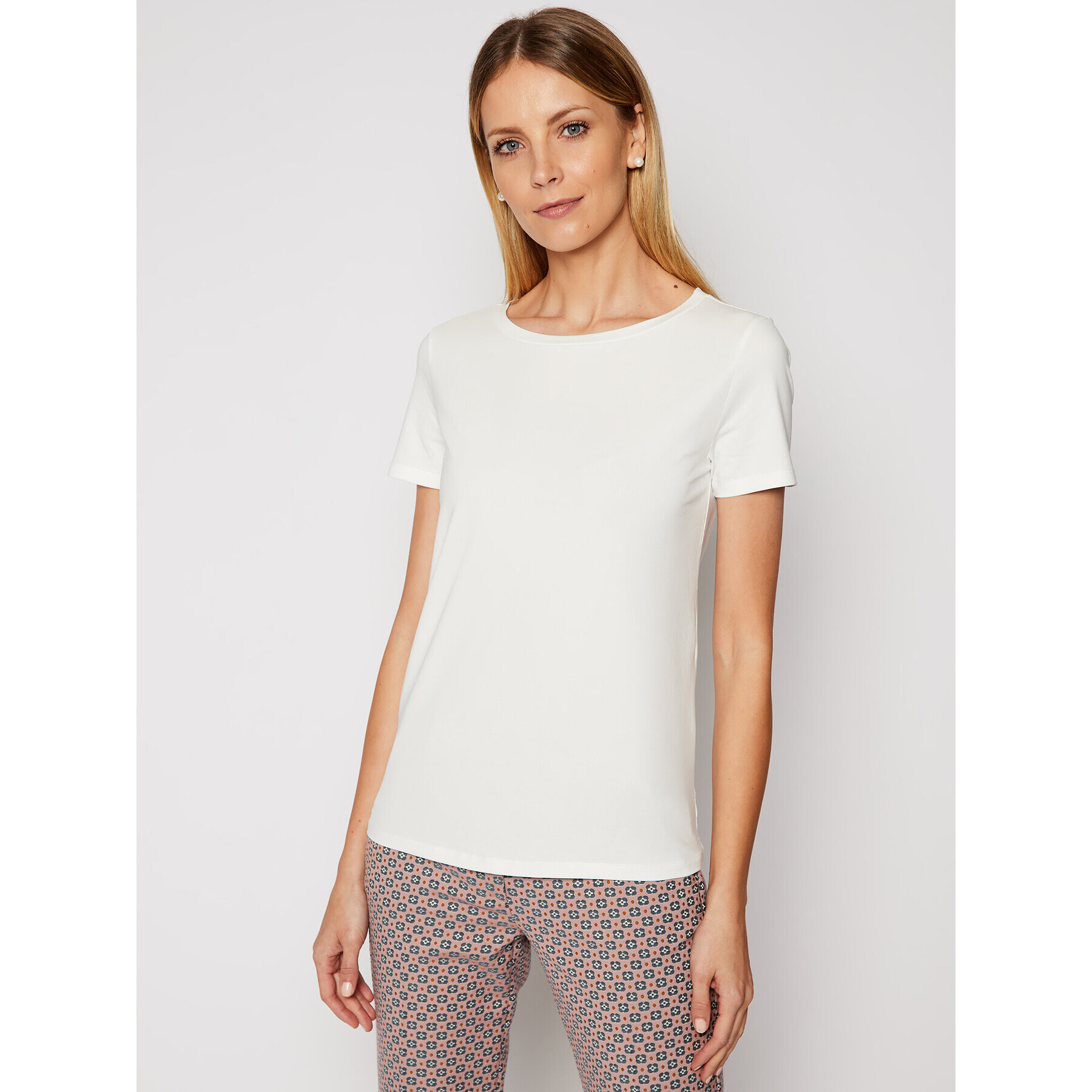 Weekend Max Mara T-Shirt Multib 59710217 Bílá Regular Fit - Pepit.cz