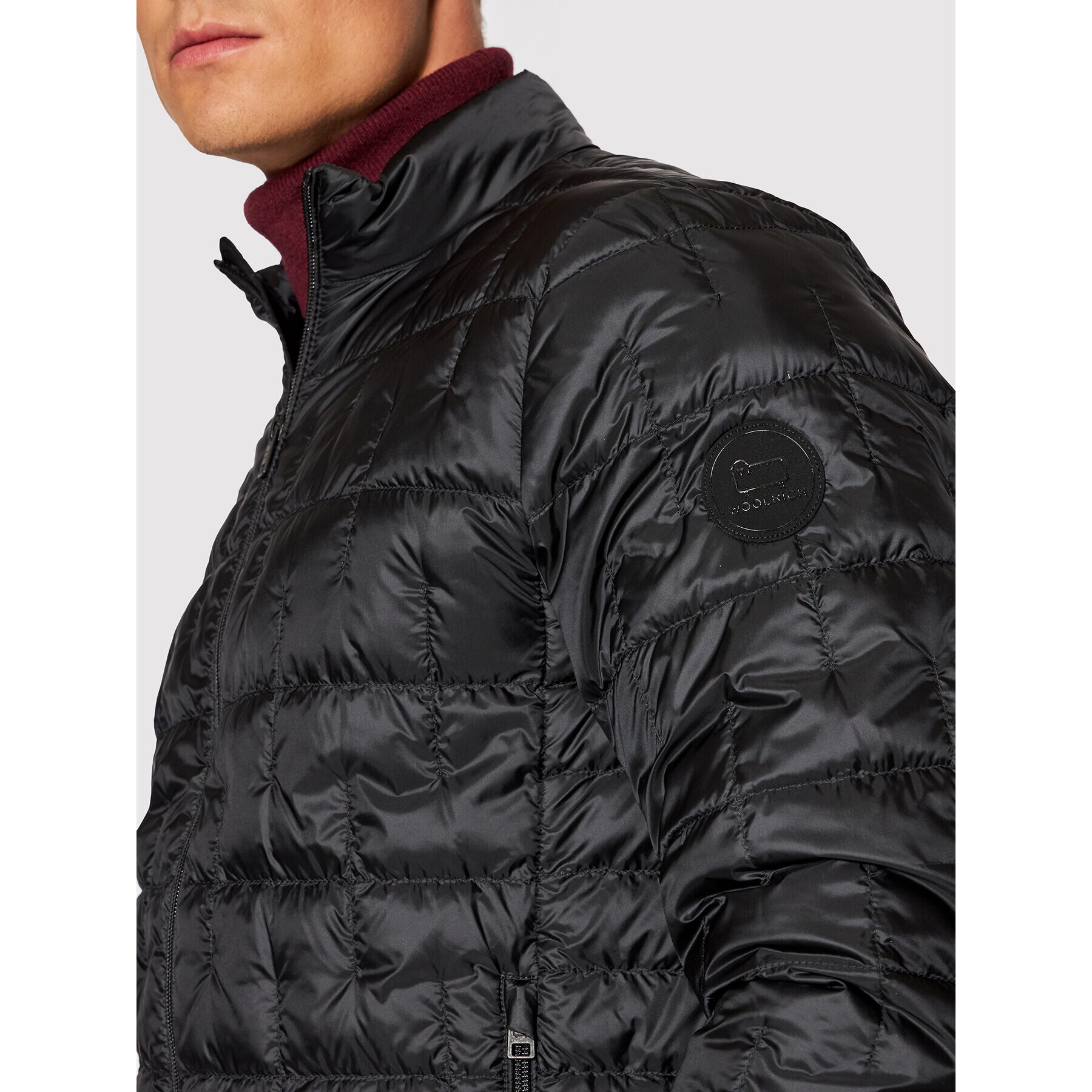 Woolrich Vatovaná bunda Deepsix CFWOOU0426MRUT2686 Černá Regular Fit - Pepit.cz