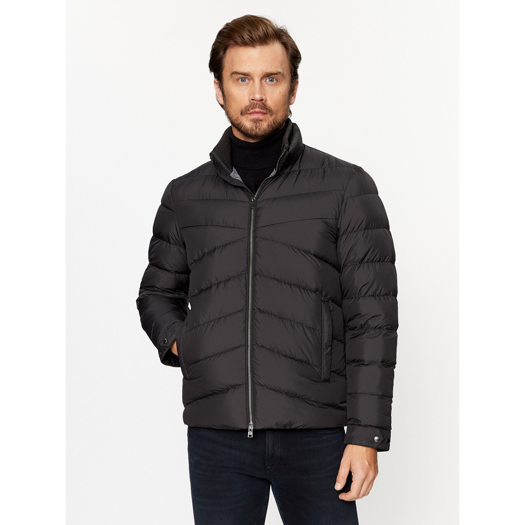 Woolrich Vatovaná bunda Sundance CFWOOU0843MRUT2635 Černá Regular Fit - Pepit.cz