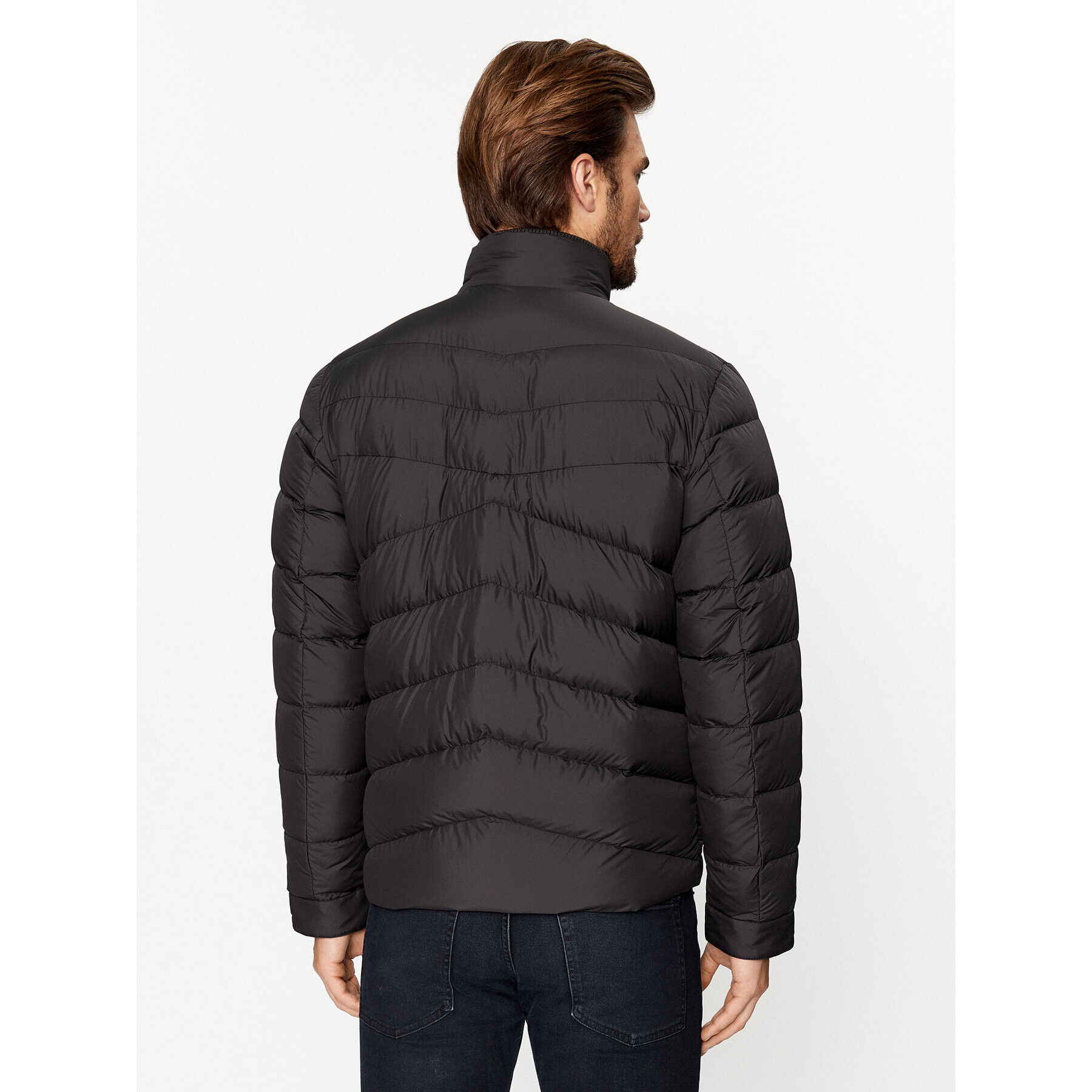 Woolrich Vatovaná bunda Sundance CFWOOU0843MRUT2635 Černá Regular Fit - Pepit.cz