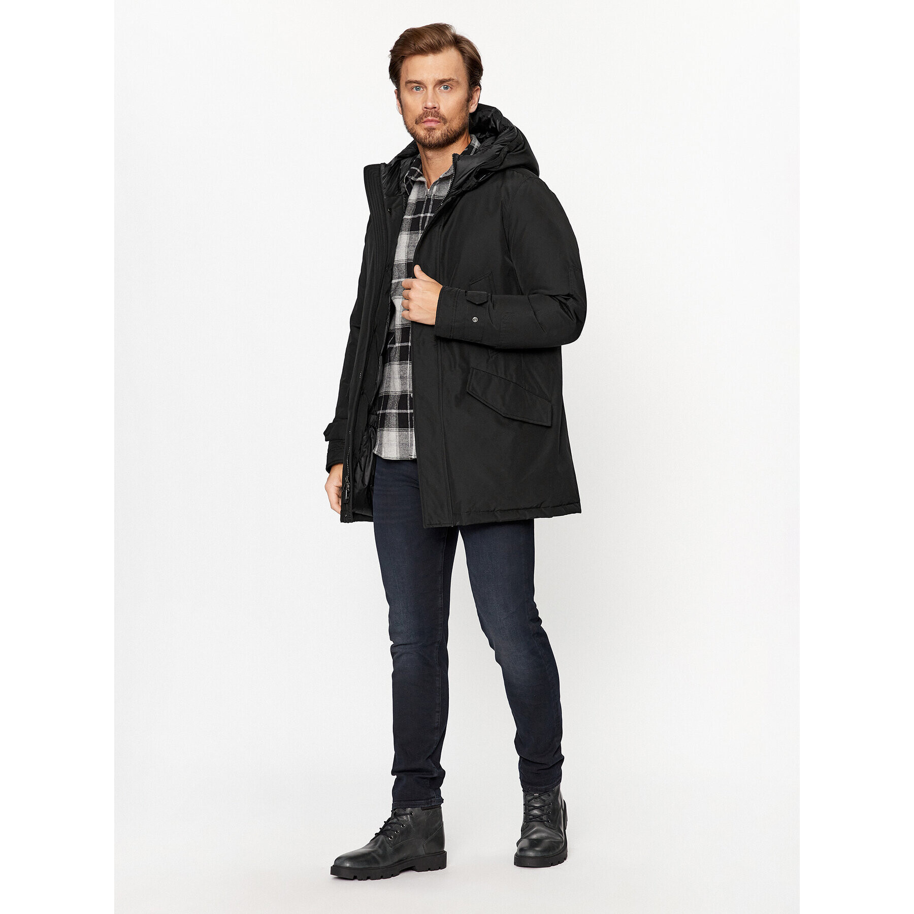 Woolrich Zimní bunda Polar CFWOOU0487MRUT0001 Černá Regular Fit - Pepit.cz