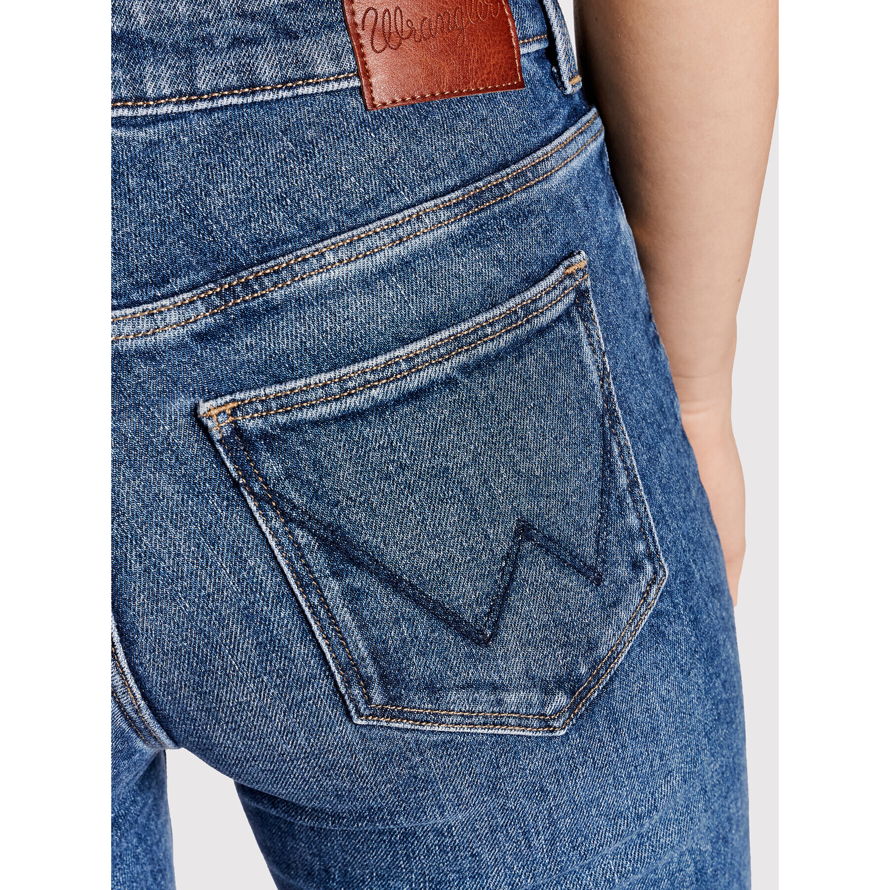 Wrangler Jeansy Body Bespoke W28TJX386 Modrá Regular Fit - Pepit.cz