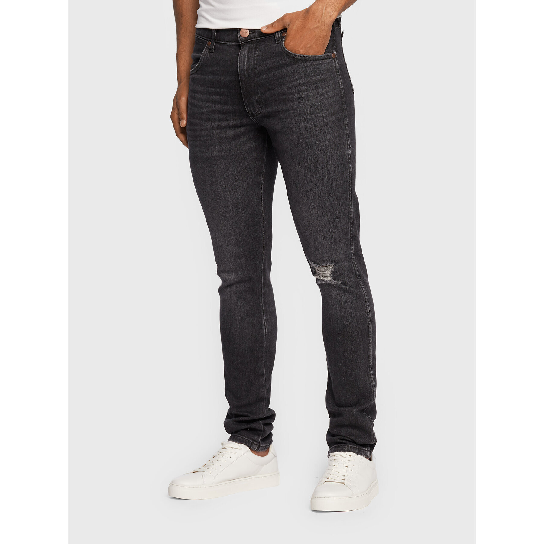 Wrangler Jeansy Larston 812 W18S8912V Černá Slim Tapered Fit - Pepit.cz