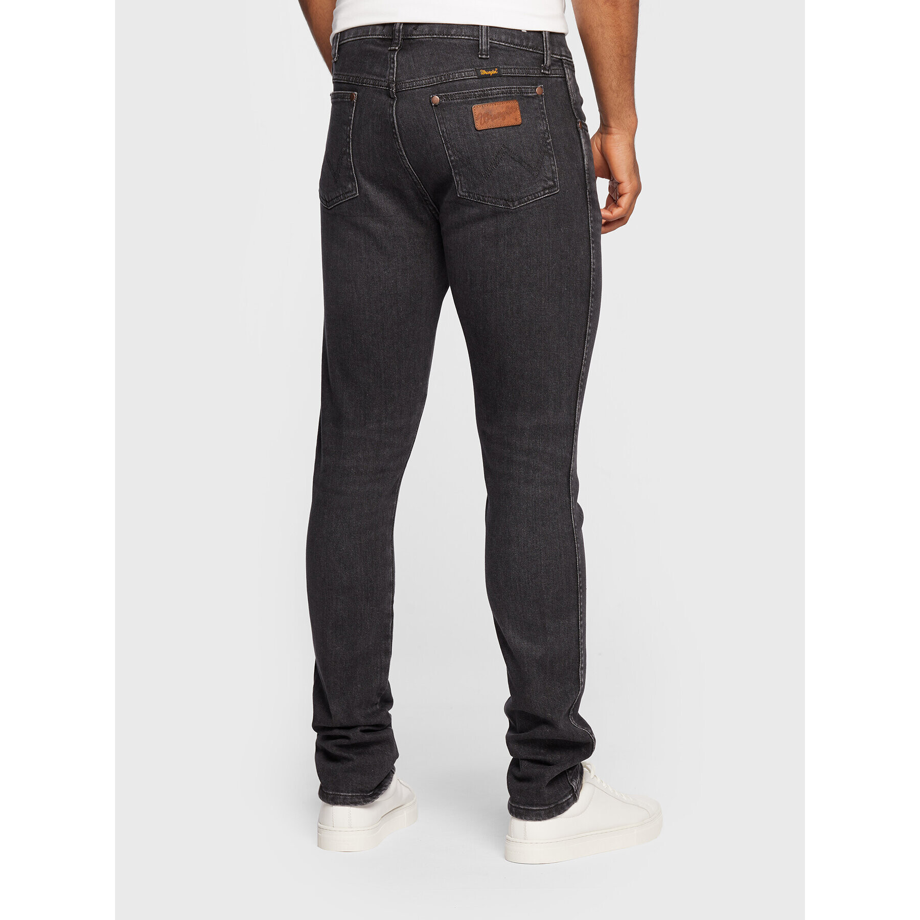 Wrangler Jeansy Larston 812 W18S8912V Černá Slim Tapered Fit - Pepit.cz